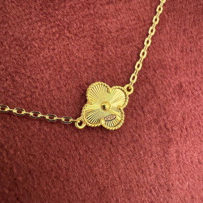 قلادة فان كليف عيار21